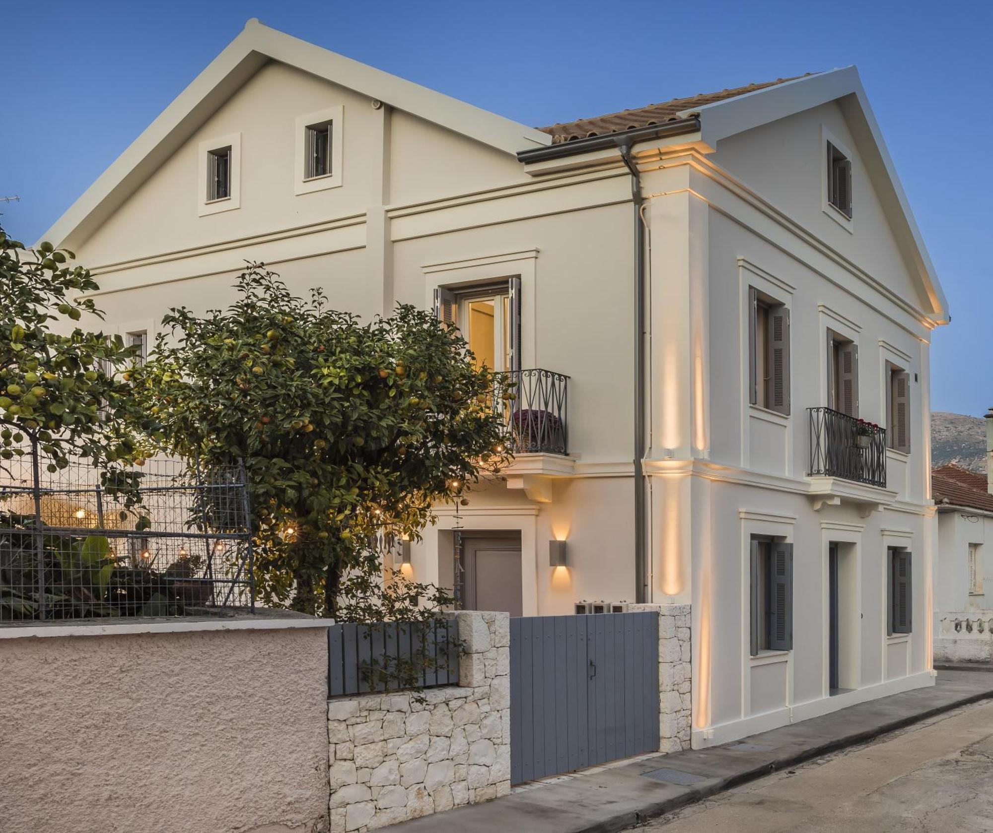 Апартаменты Marissa'S Elegant Retreats Аргостолион Экстерьер фото